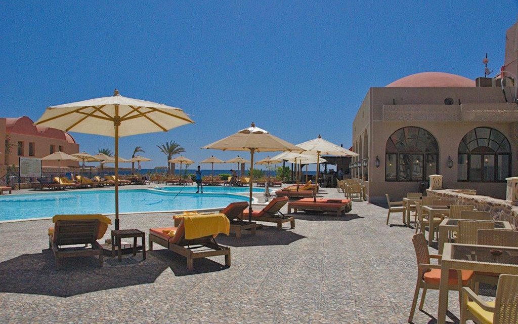 Rohanou Beach Resort & Ecolodge