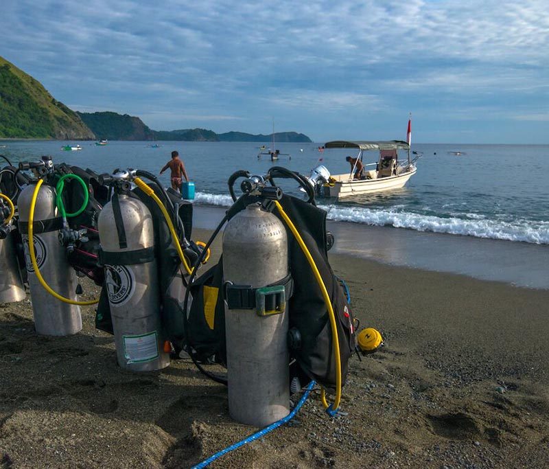Tompotika Dive Center