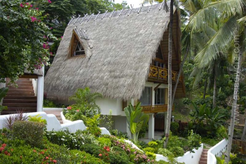 El Galleon Beach Resort & Spa