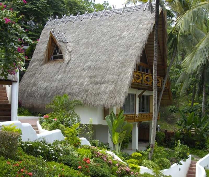 El Galleon Beach Resort & Spa