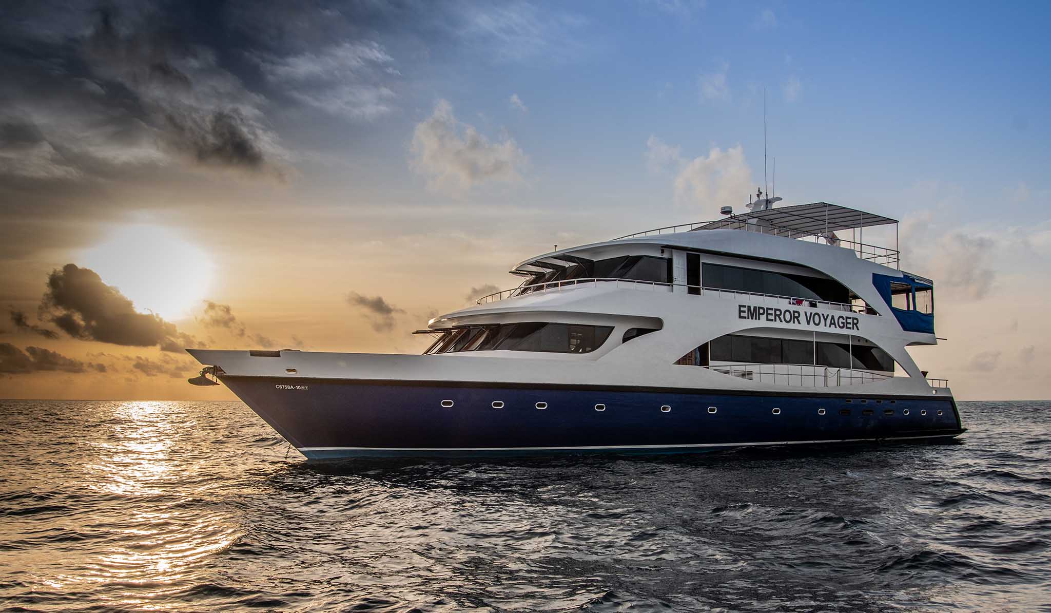 Emperor Voyager Tauchsafarischiff auf den Malediven